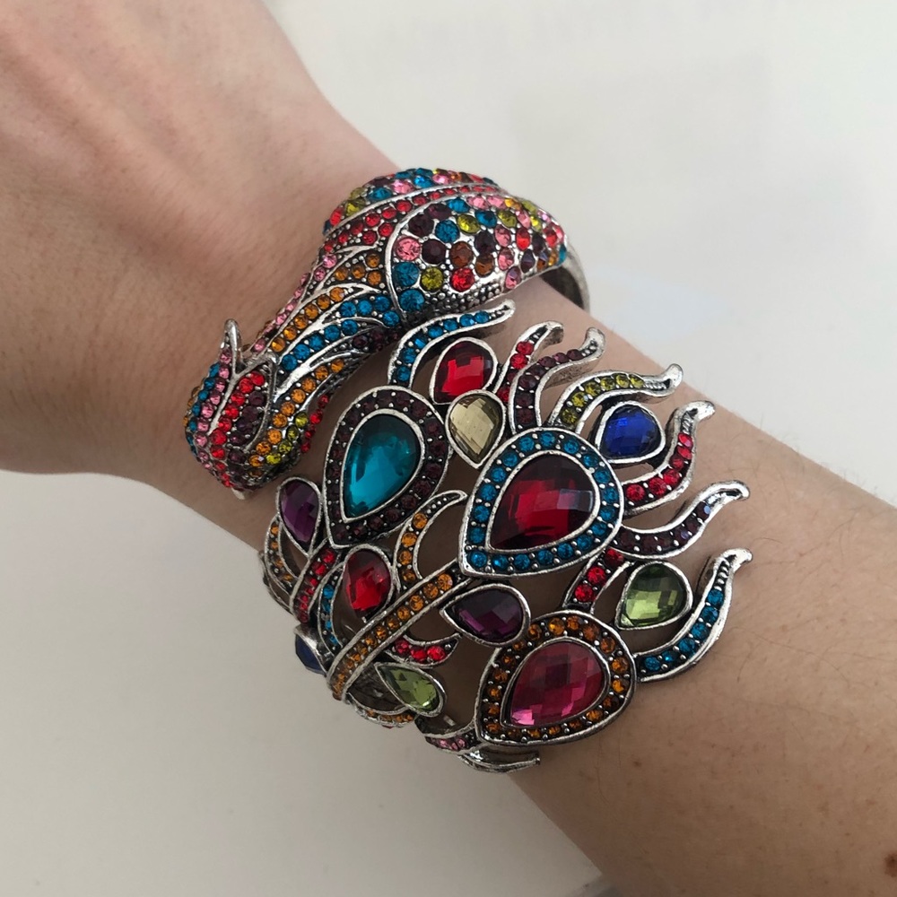 NIB BEAUTIFUL bejeweled peacock bangle bracelet